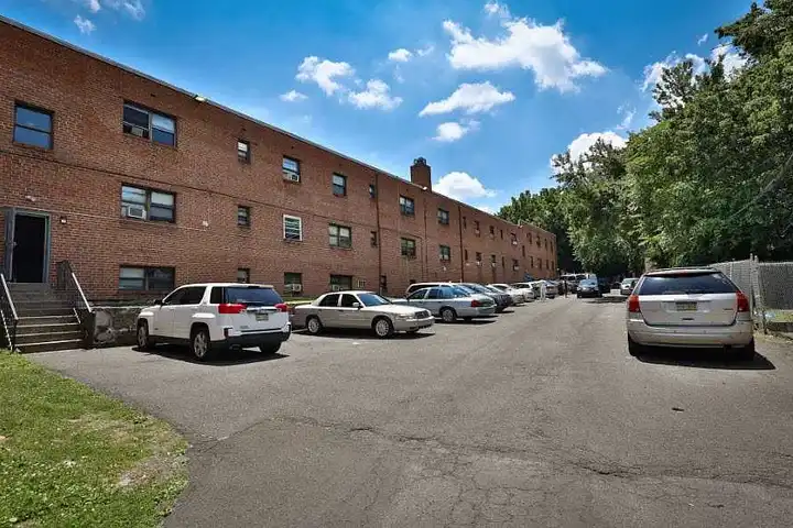 Germantown Apartments - 333 W Abbottsford Ave - Philadelphia, PA | Rent.