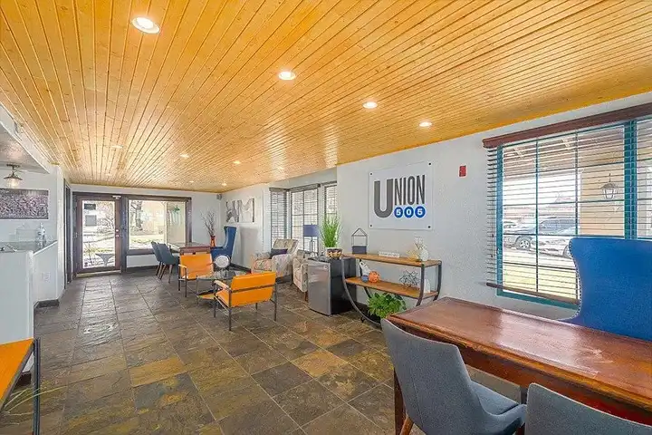 Union 505 - 801 Locust Pl NE - Albuquerque, NM | Rent.