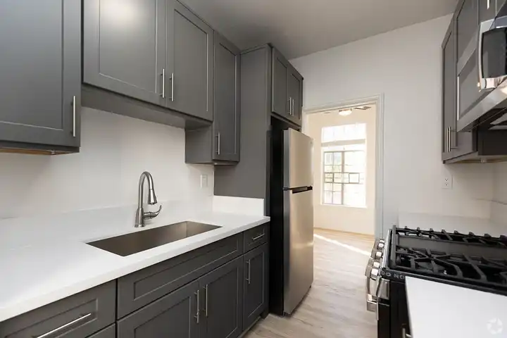 Spacious Apartment in Koreatown - 530 S Kingsley Dr - Los Angeles, CA ...