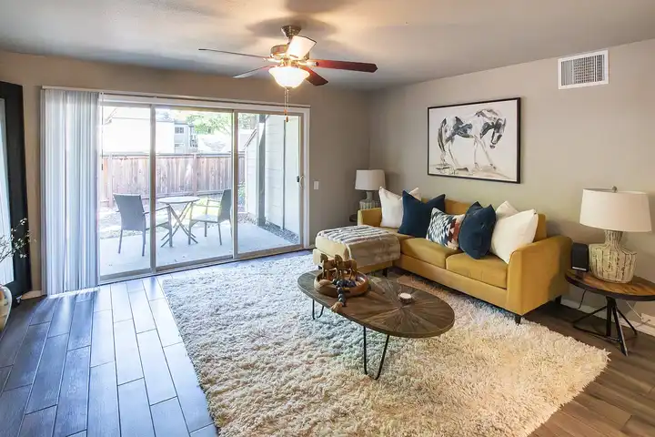 Selby Ranch Apartment Homes - 258 Selby Ranch Rd - Sacramento, CA | Rent.