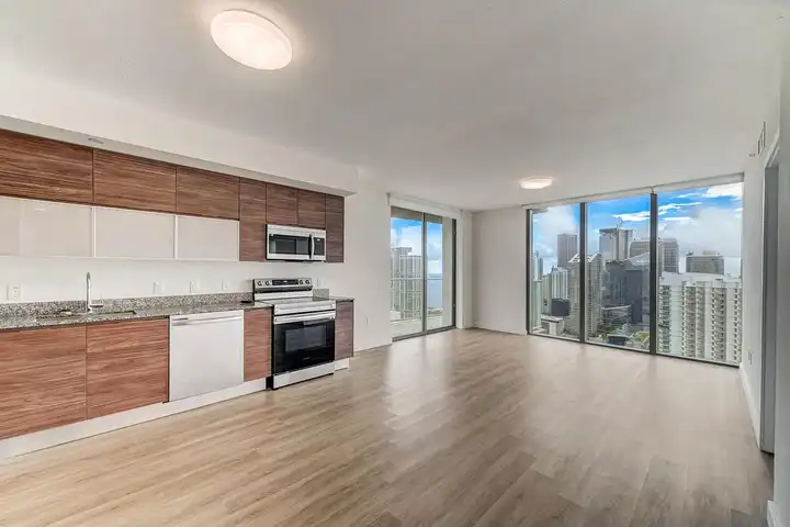 Downtown 1st - 30 SW 1st St - Miami, FL | Rent.
