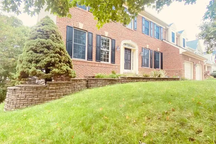 3650 Thomasson Crossing Dr - Triangle, VA | Rent.