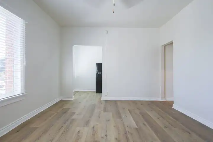 Beautiful Newly Renovated Apartment in Koreatown - 516 N Harvard Blvd ...