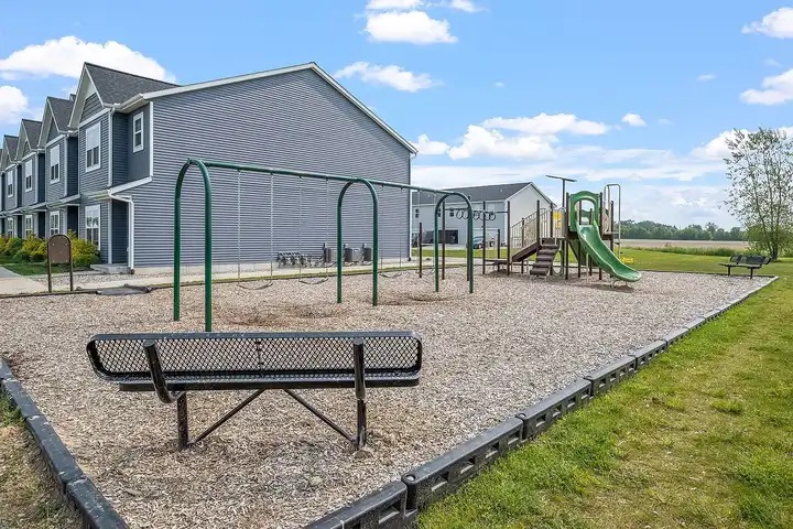 Bauer Crossings - 4638 Rockport Dr - Hudsonville, MI | Rent.