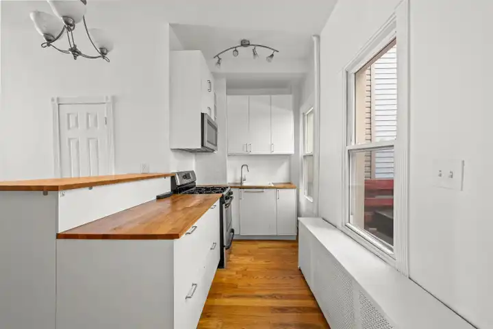 491 MERCER ST #2 - Jersey City, NJ | Rent.