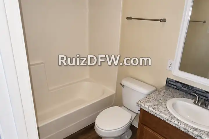 421 S Las Vegas Trail unit 421 - White Settlement, TX | Rent.