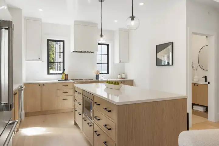 121 Hyde St unit 121 - Newton, MA | Rent.