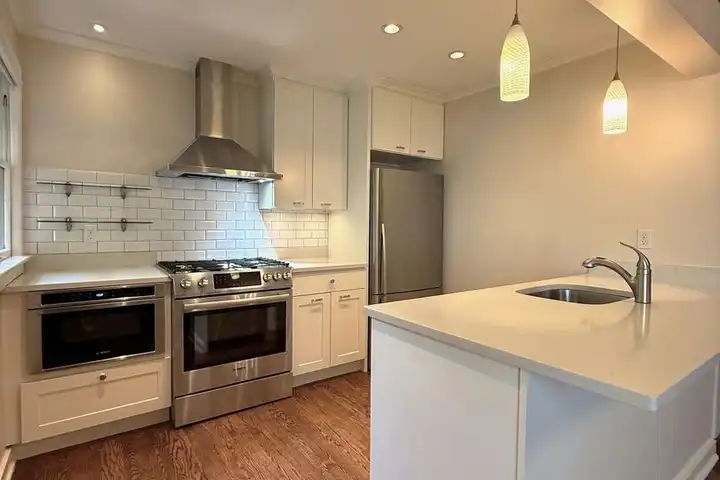 1108 9th Ave W unit 10 - Seattle, WA | Rent.