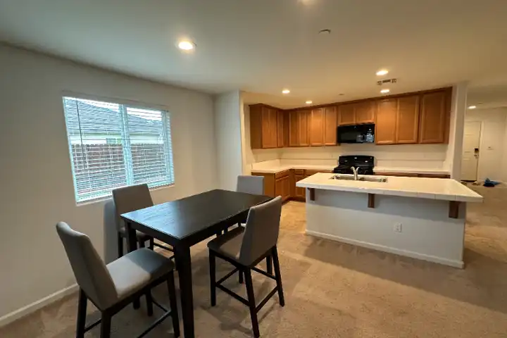 1335 Meadow Ranch St - Olivehurst, CA | Rent.