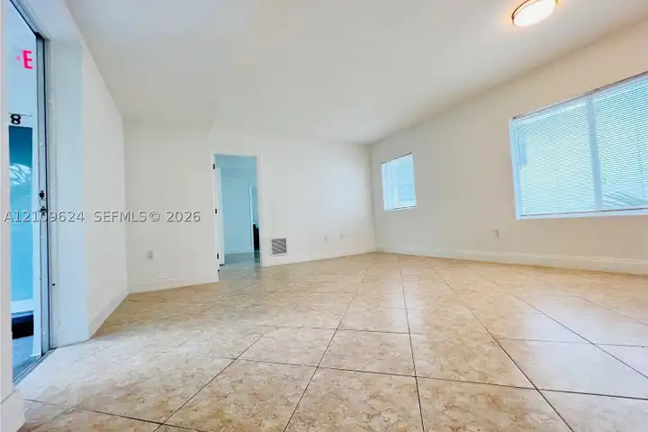 950 Bay Dr #7 - Miami Beach, FL | Rent.