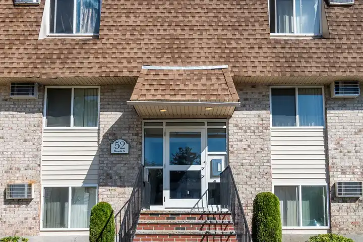 Pine Brook Place Apartments - 54 Brook St - Haverhill, MA | Rent.