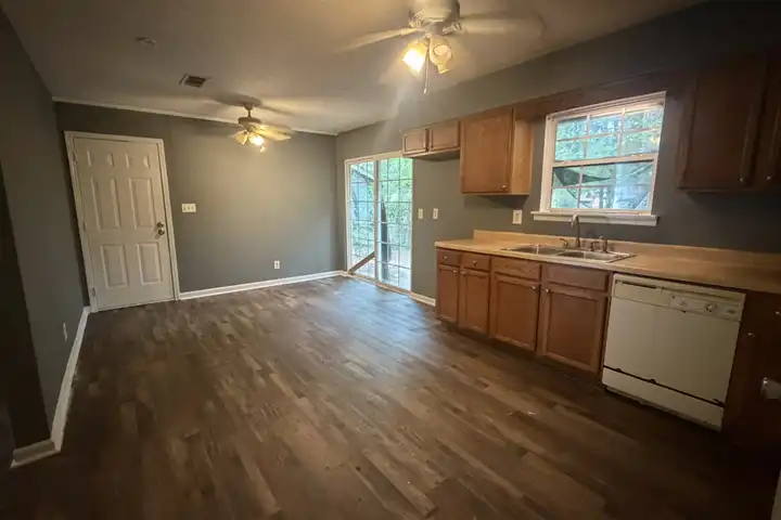 2832 Woodfield Dr - Rex, GA | Rent.