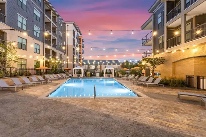 The Flats at Springhurst Apartments of Louisville - 4201 Simcoe Ln ...