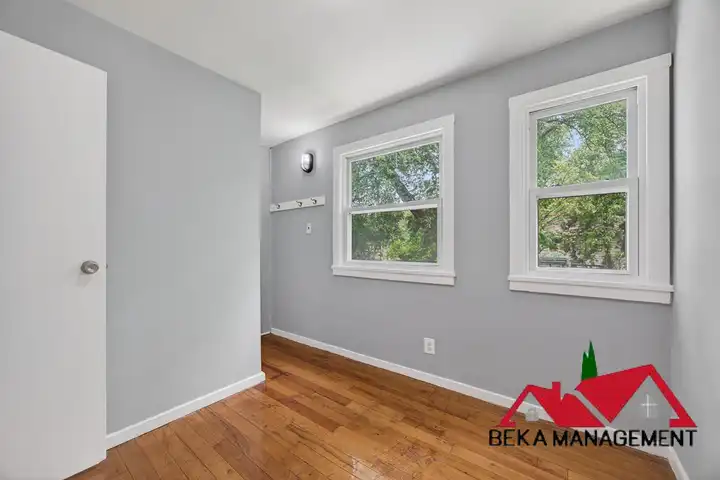 2264 Delton Ct - Westland, MI | Rent.