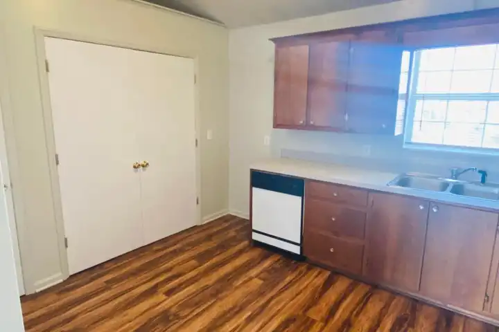 1209 E Fire Tower Rd #S - Greenville, NC | Rent.