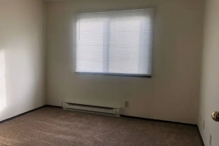 520 Mill Ave unit 520 Mill Avenue #201 - Union Grove, WI | Rent.