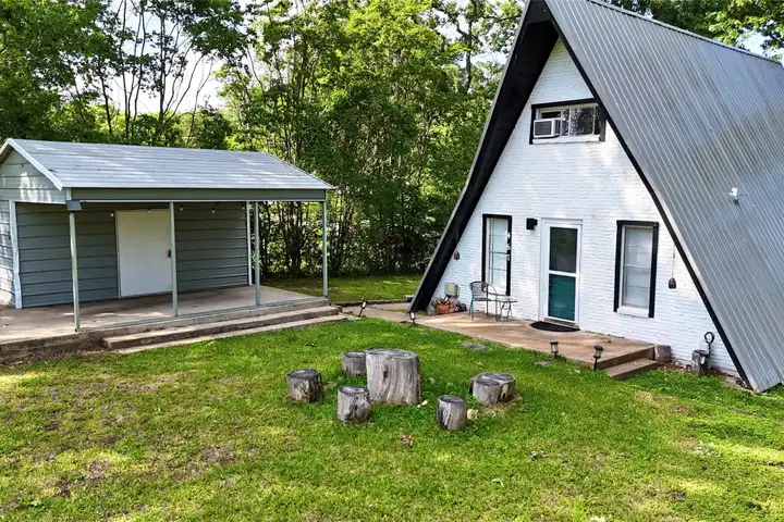 467 Old Mill Ln - Point, TX | Rent.
