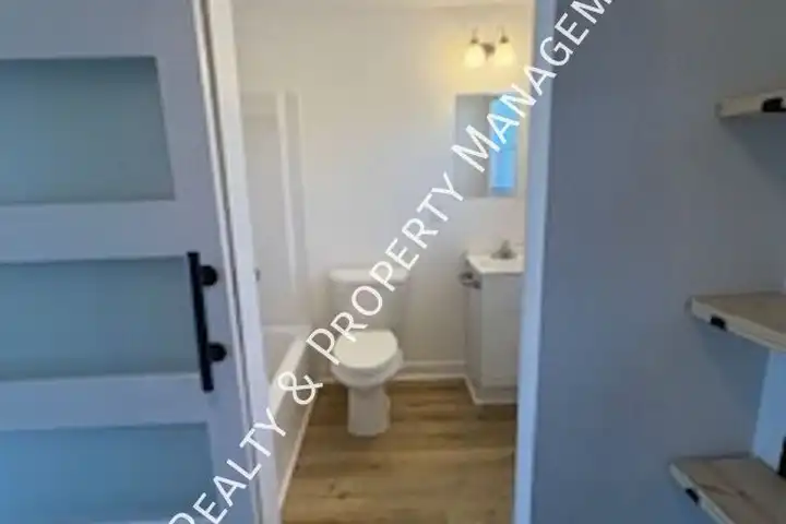 815 Park Ave - Hot Springs, AR | Rent.