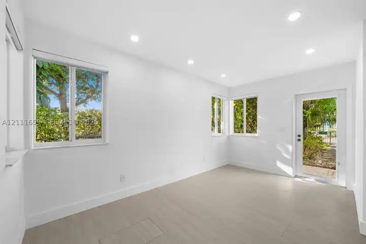 338 Taylor St #2 - Hollywood, FL | Rent.