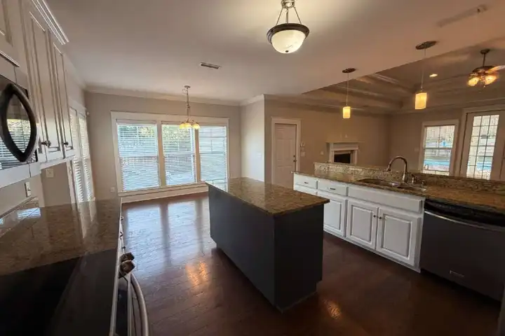 120 Prestwick Dr - Dothan, AL | Rent.