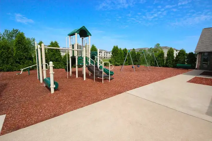 Canterbury House Kalamazoo - 690 Dragonfly - Kalamazoo, MI | Rent.