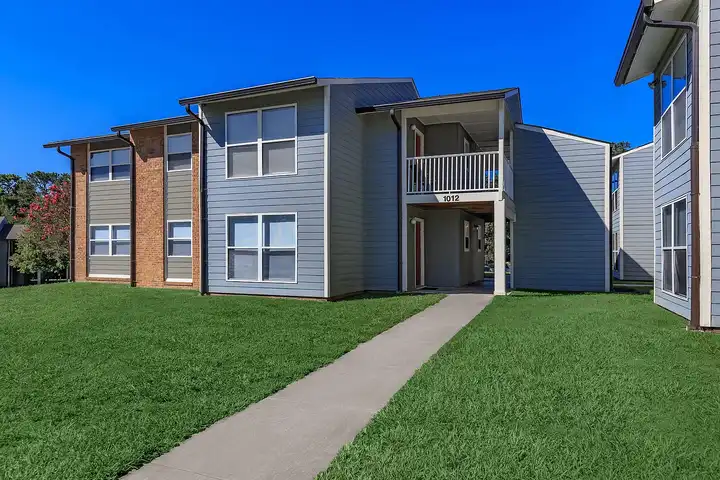 Parkridge Apartments - 1013 Townbranch Rd - Graham, NC | Rent.