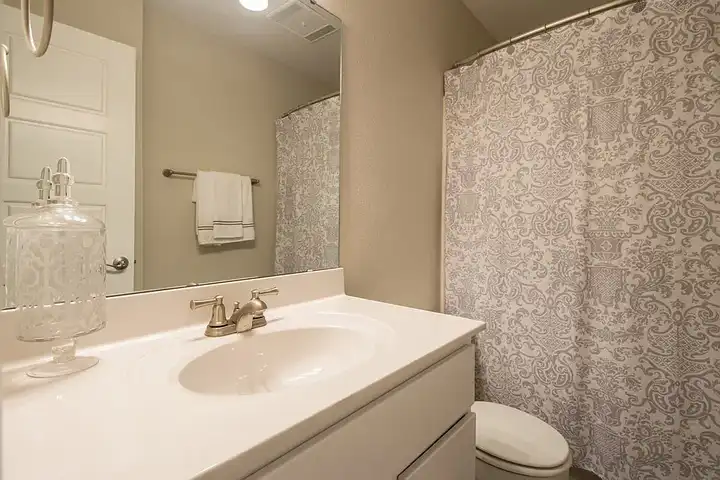 Shellbrook - 910 Shellbrook Ct - Raleigh, NC | Rent.