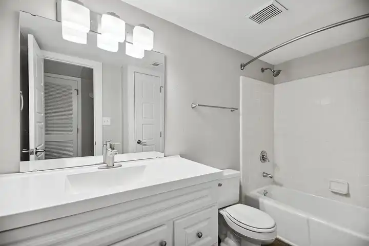 Shellbrook - 910 Shellbrook Ct - Raleigh, NC | Rent.