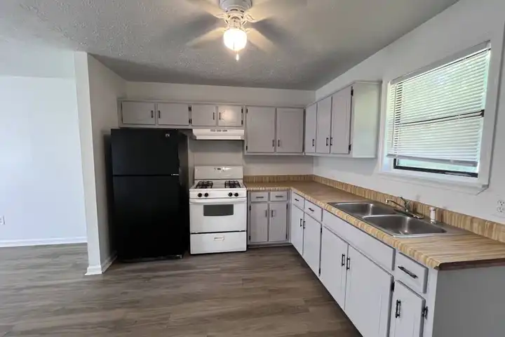 106 Jay Ln - Hampton, GA | Rent.