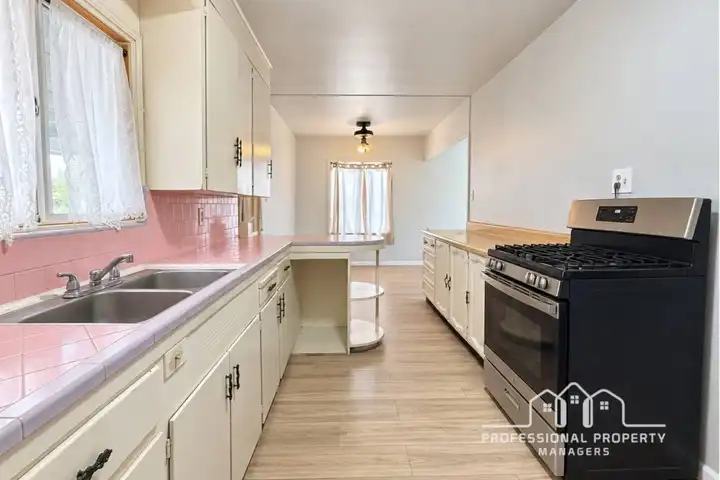 1237 S 10th Ave - Yuma, AZ | Rent.