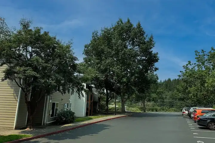 Berry Ridge - 2711 W Powell Blvd - Gresham, OR | Rent.