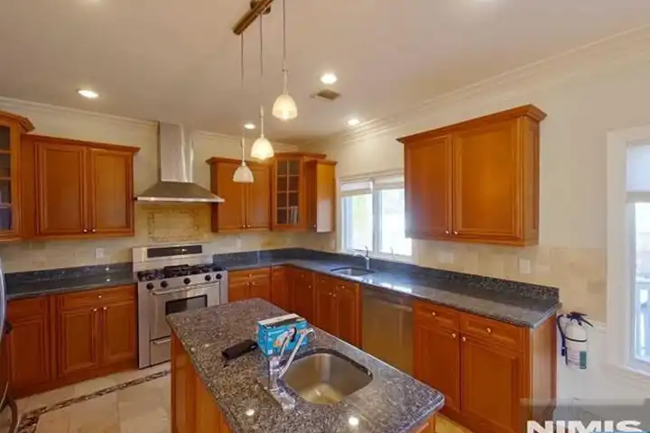 131 Elm St - Tenafly, NJ | Rent.