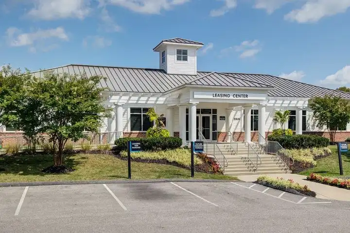The Townhomes at Diamond Ridge - 2531 Sarrington Cir - Baltimore, MD ...