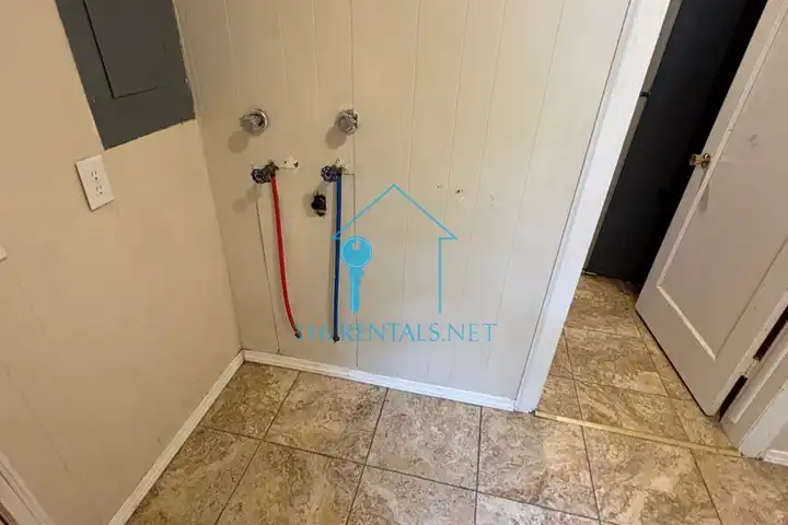 1258 N Terrace Dr - Wichita, KS | Rent.
