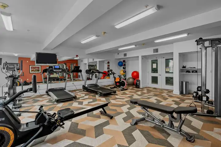 Collins Circle - 1701 SW Columbia St - Portland, OR | Rent.