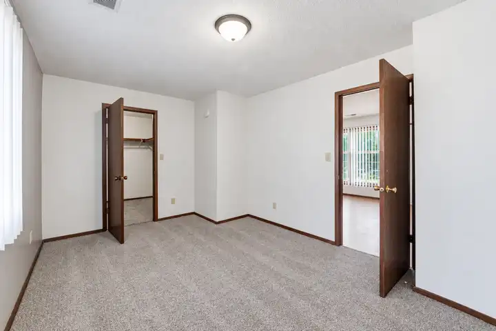 1106-1110 Kent Cir unit 1106-8 - Waterloo, IA | Rent.