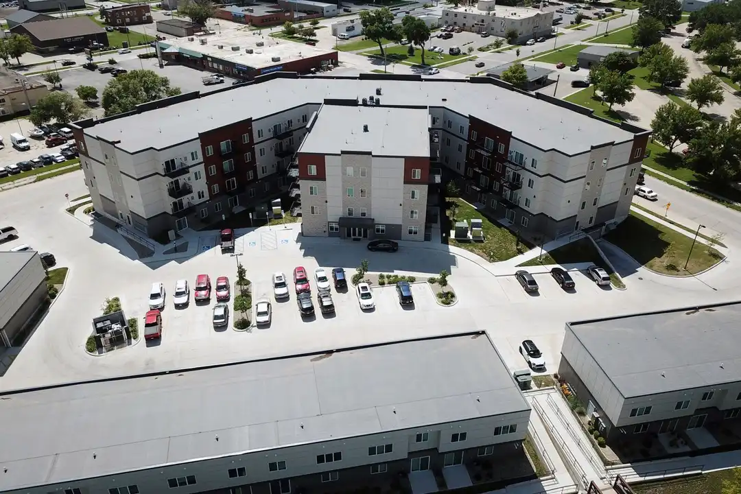 215 2nd St SW unit 215-1114 - View 2