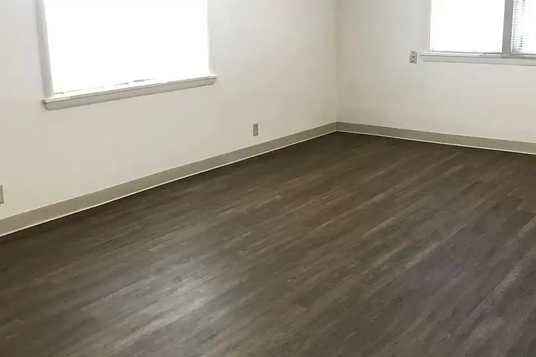 State Street Apartments – photo 1