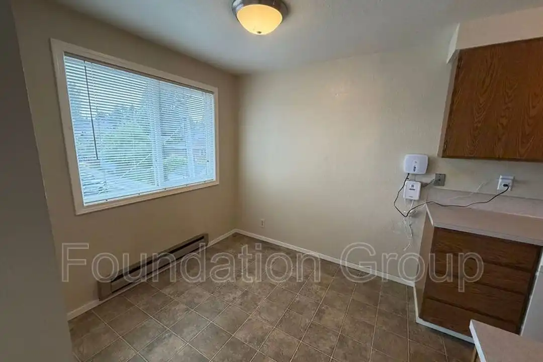 938 N 100th St unit 302 – pohled 4