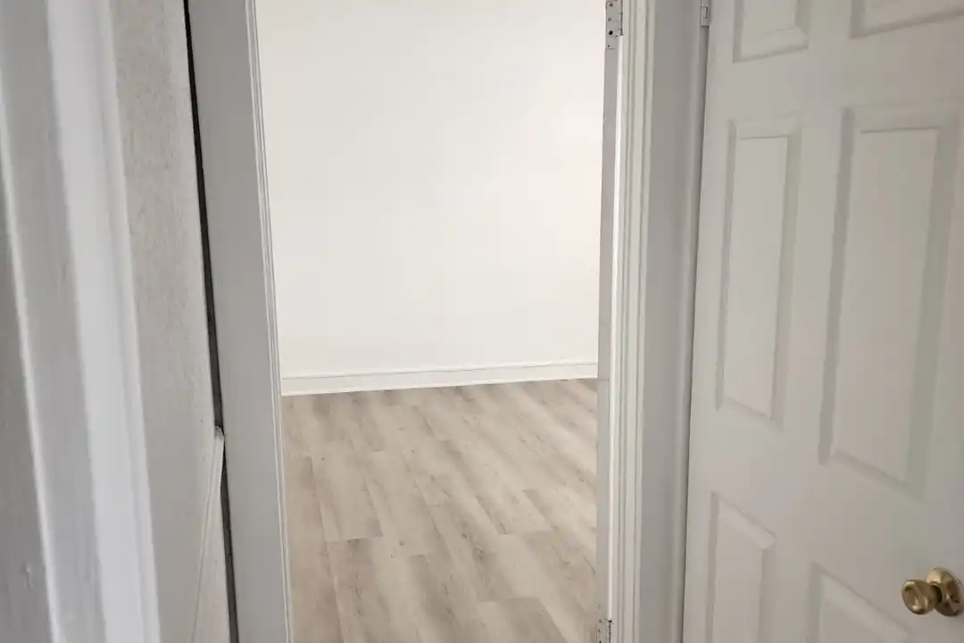 Apartment in Melbourne - View 4