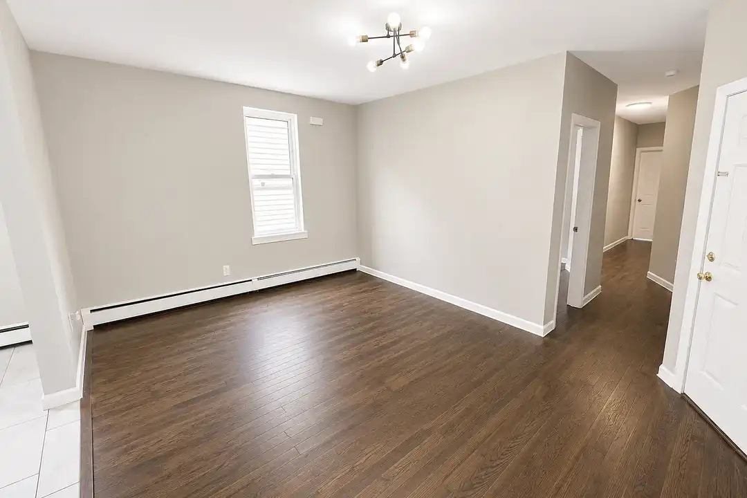 163 Hillside Ave – photo 1