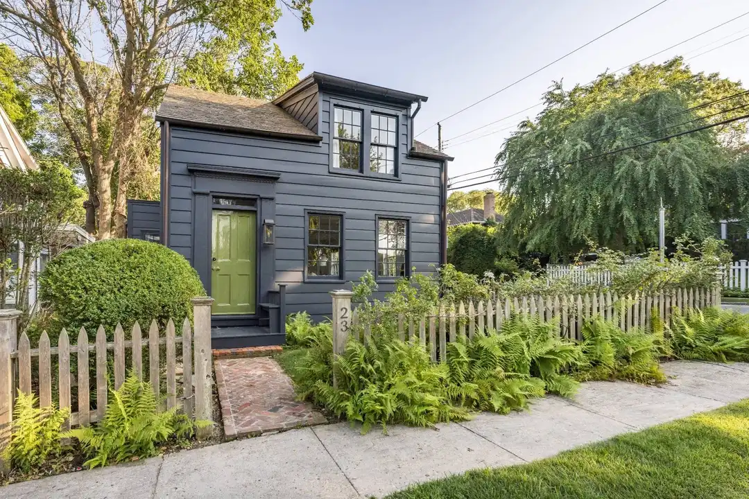 23 Concord St – photo 1 of 21