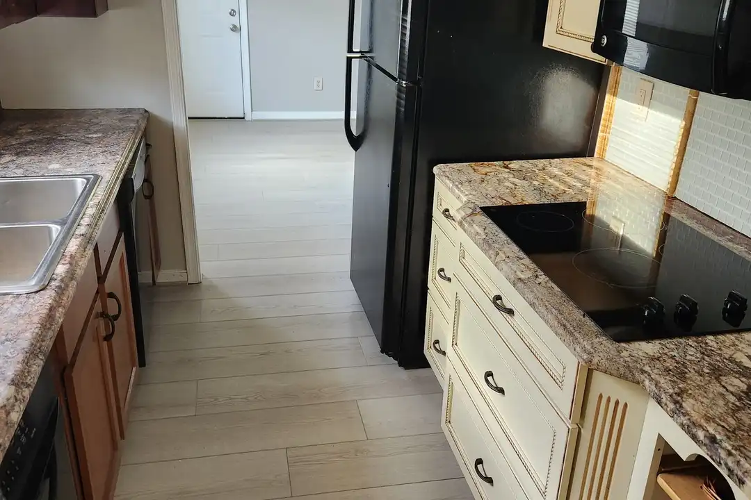 2409 Courtland St unit 2409 - View 3