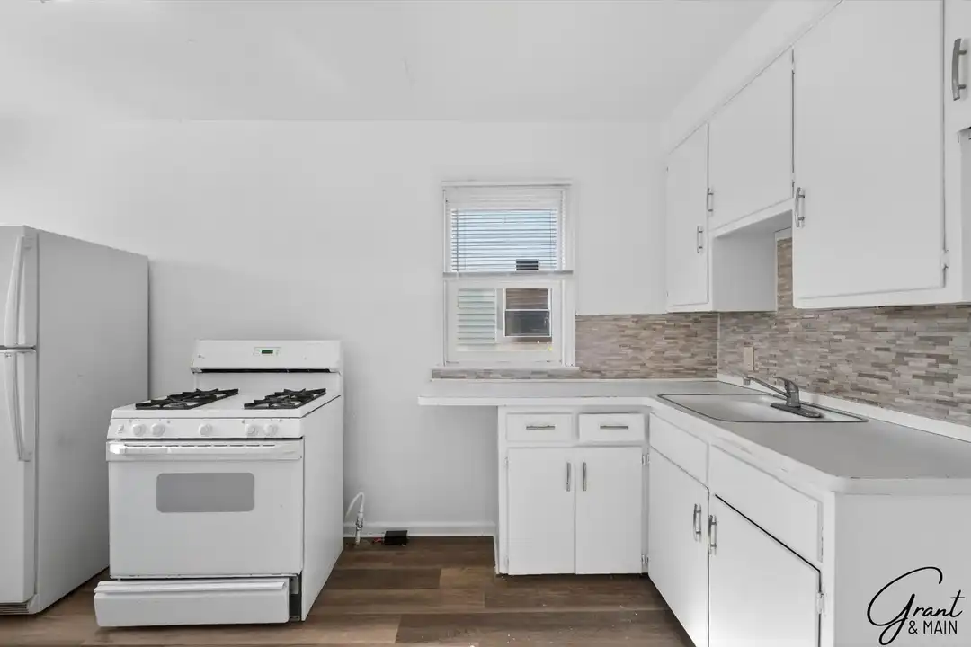 20259 Oakfield Ave – pohled 6