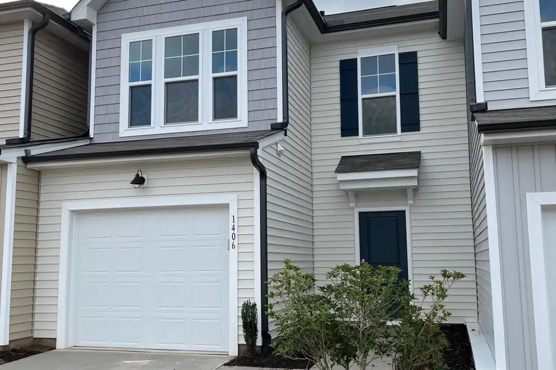 1406 Smoky Mountains St - View 4