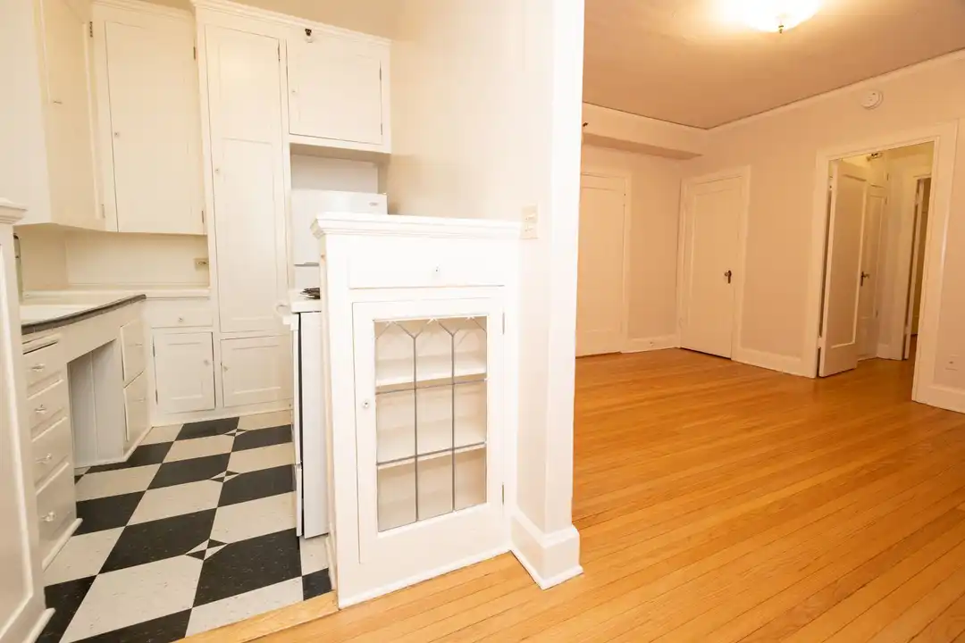 1431 SW Park Ave - View 3