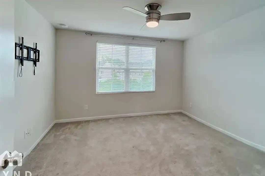 Apartment in Charlotte - More