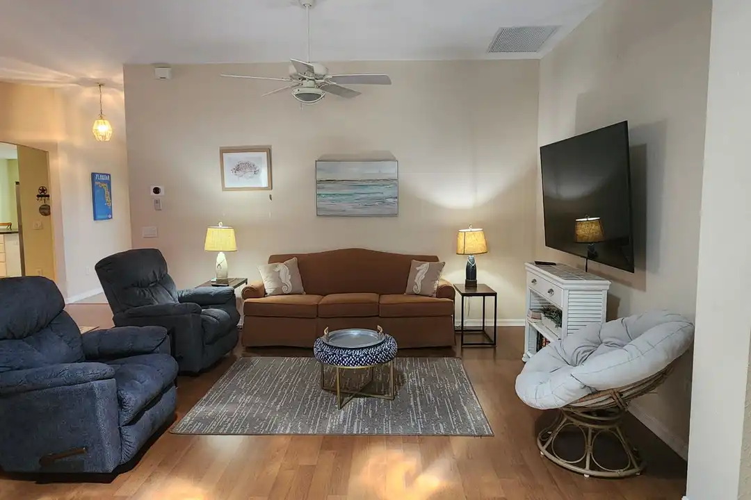 1426 Forest Acres Dr - View 4