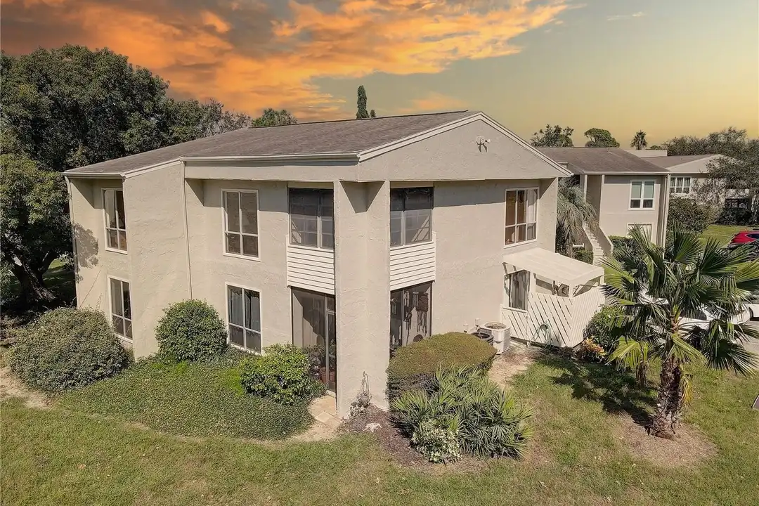 Apartment in Tarpon Springs - View 5