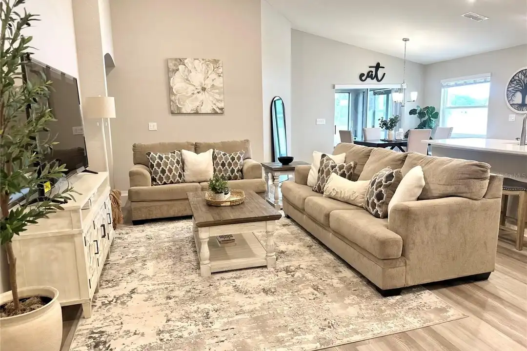 2000 Golden Beak Dr - More
